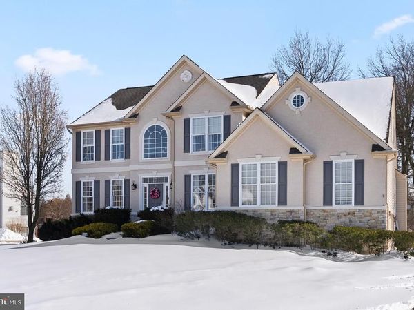 10 LAUREL WOOD COURT, LAUREL SPRINGS, NJ 08021