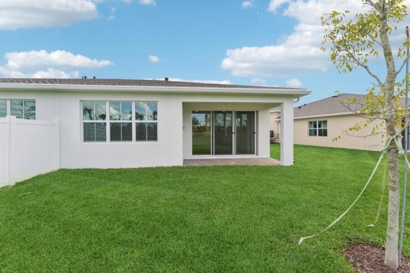 10091 NW Dreamweaver Road, Unit 52, Port Saint Lucie, FL 34987 Photo