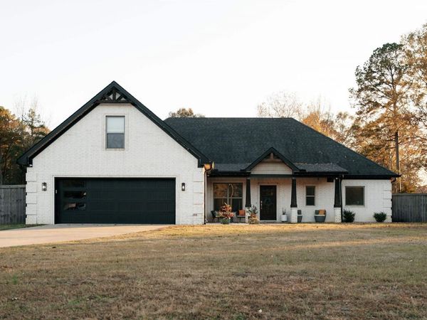 1601 HUNTLEY, Benton, AR 72015