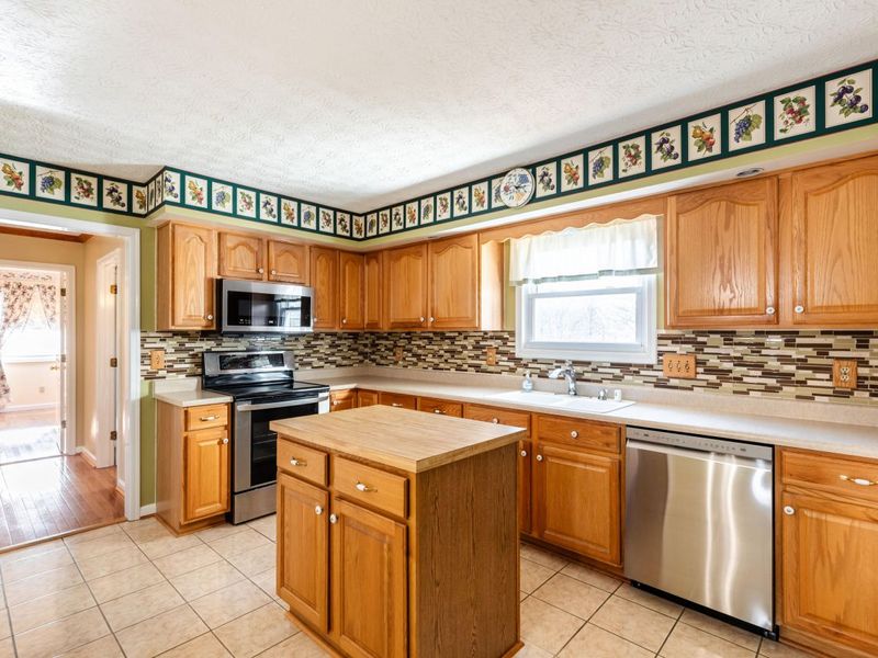 203 Buckingham Drive, Florence, KY 41042 Photo 10