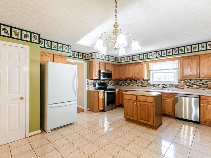 203 Buckingham Drive, Florence, KY 41042 Photo 8