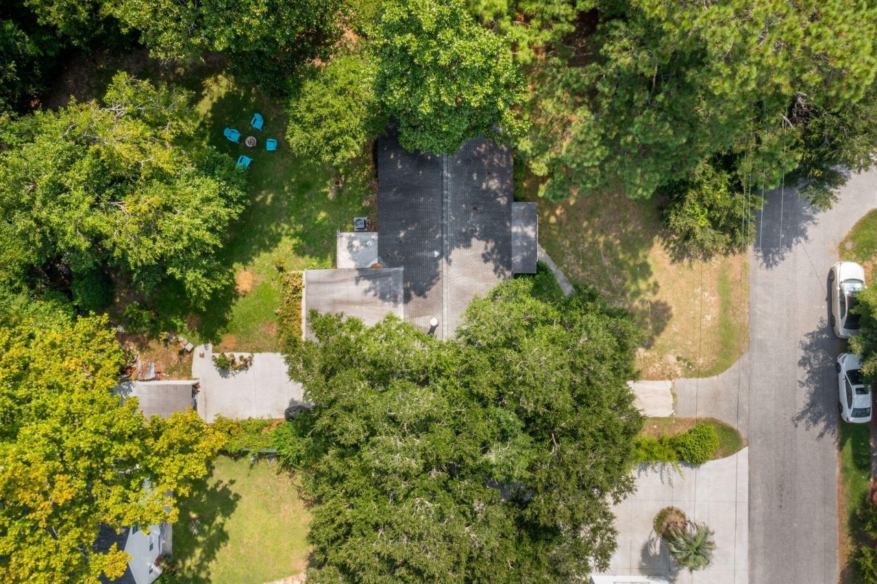 1764 Lady Ashley Street Photo 14