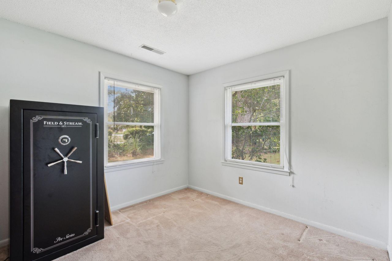 1764 Lady Ashley Street Photo 26