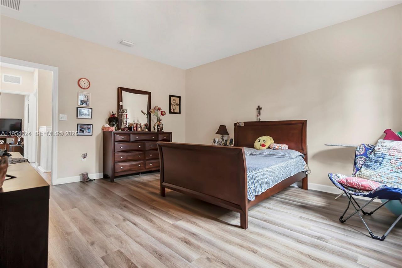 17149 SW 94th St, Miami, FL 33196 Photo