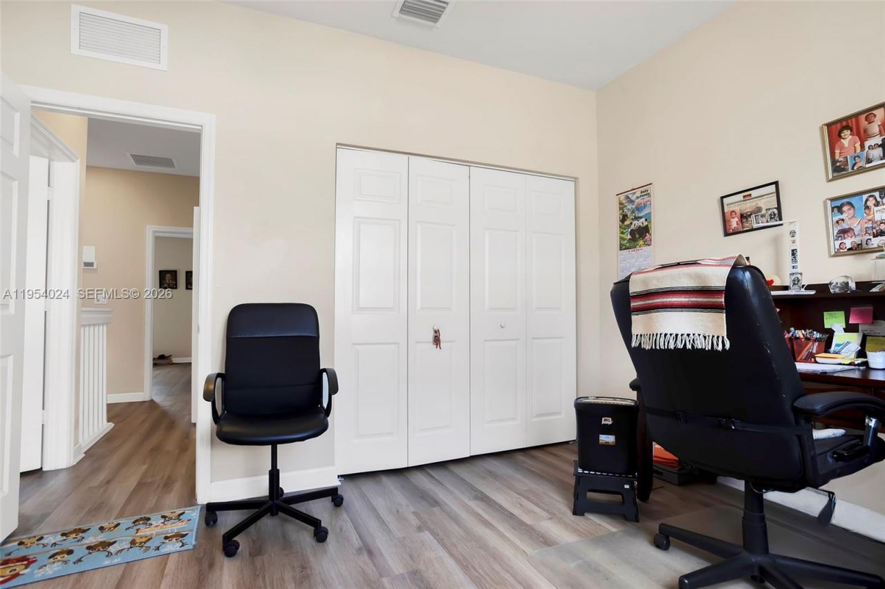 17149 SW 94th St, Miami, FL 33196 Photo