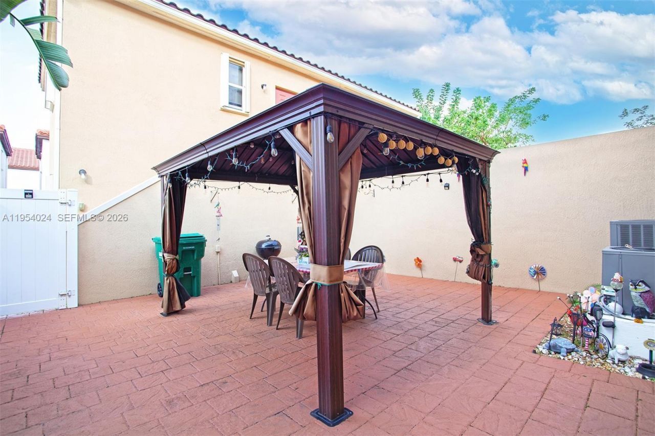 17149 SW 94th St, Miami, FL 33196 Photo