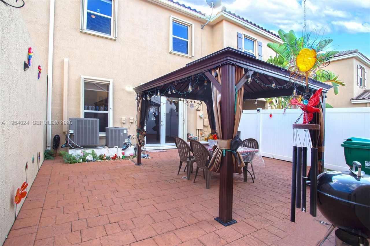 17149 SW 94th St, Miami, FL 33196 Photo