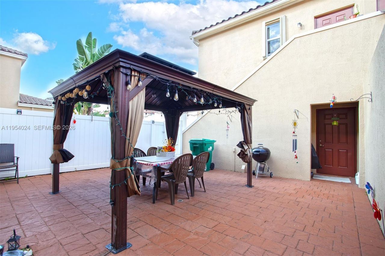 17149 SW 94th St, Miami, FL 33196 Photo