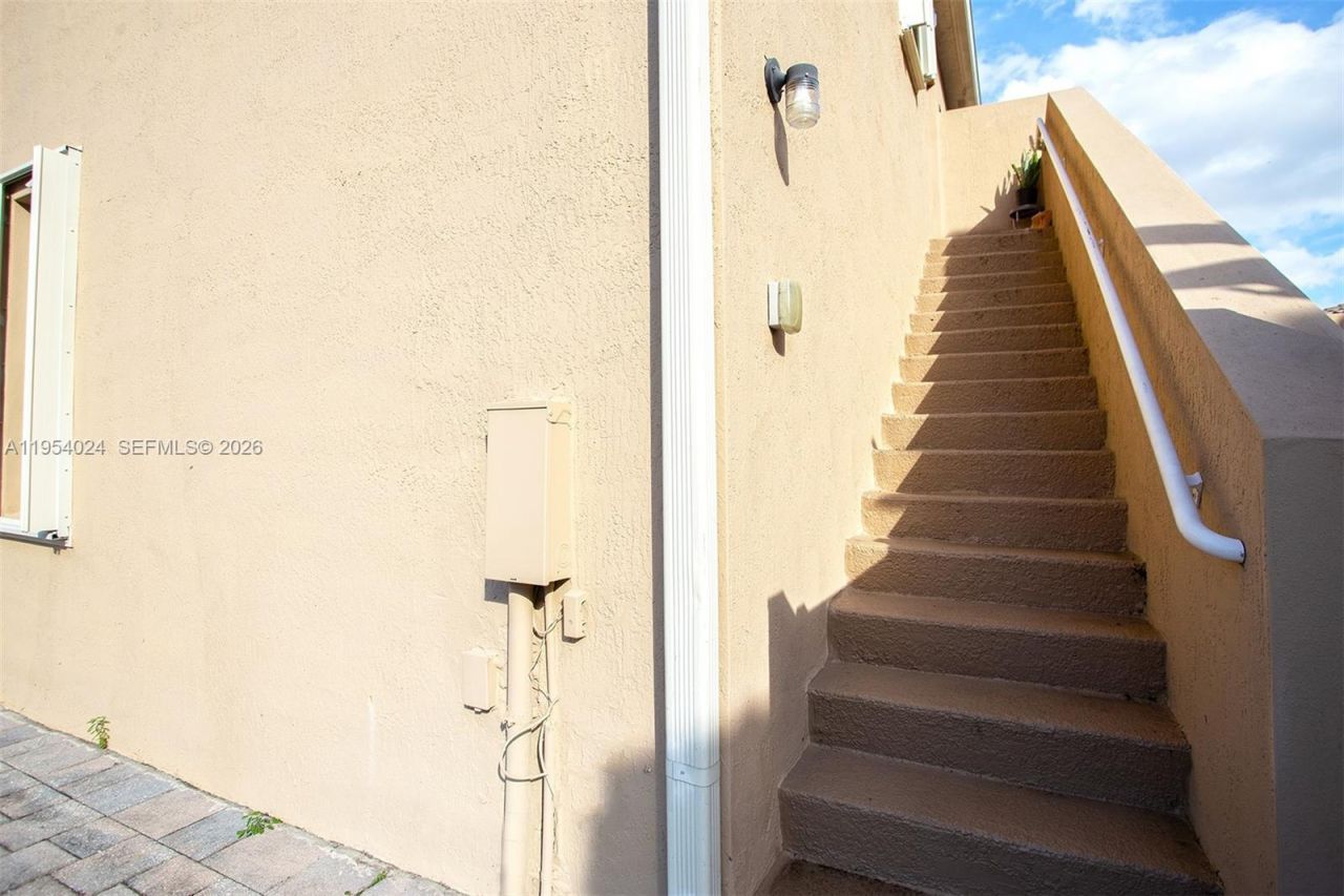 17149 SW 94th St, Miami, FL 33196 Photo