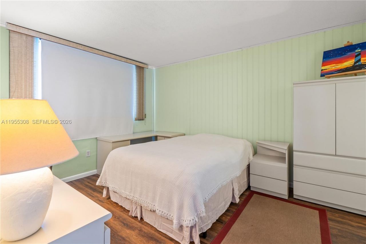 2861 Leonard Dr, Unit F208, Aventura, FL 33160 Photo