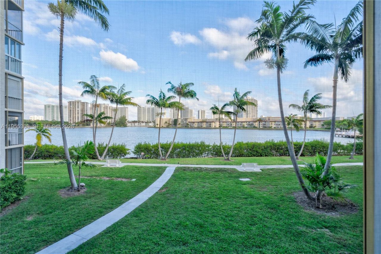 2861 Leonard Dr, Unit F208, Aventura, FL 33160 Photo