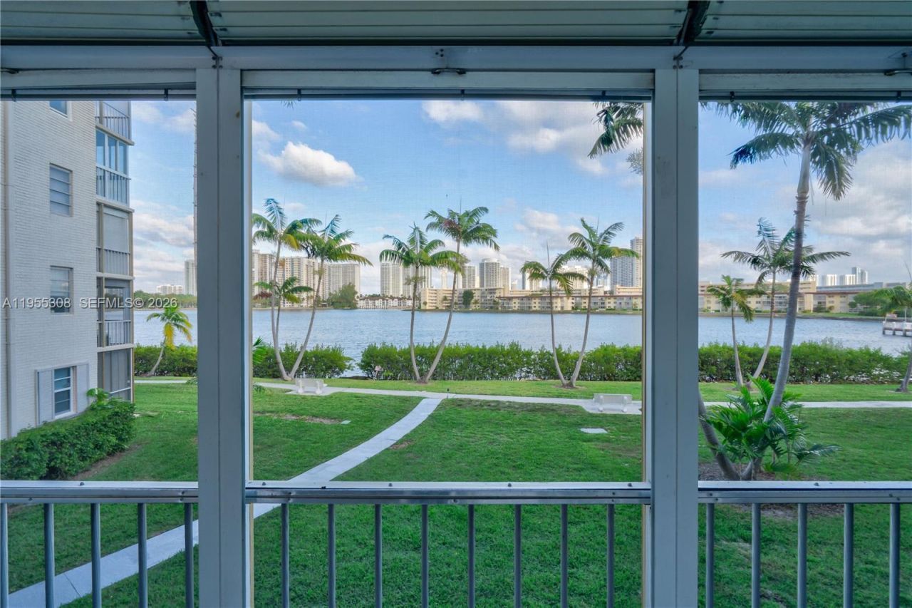 2861 Leonard Dr, Unit F208, Aventura, FL 33160 Photo