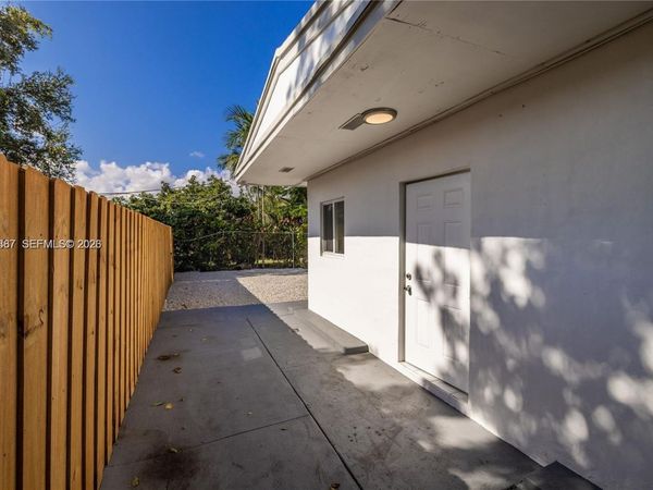 2729 SW 18th St , Unit 2, Miami, FL 33145