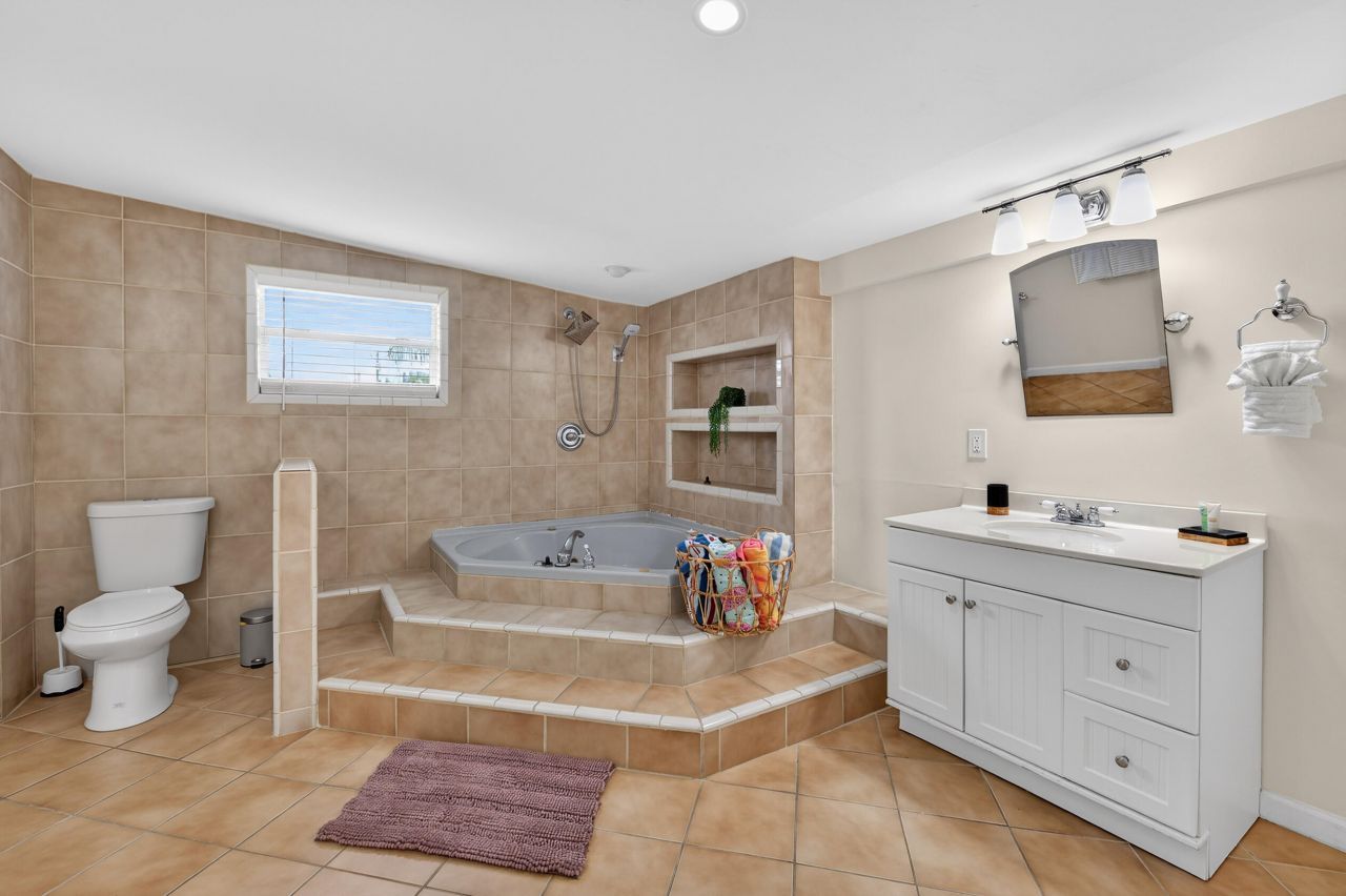 27 Riviera Drive, Big Coppitt, FL 33040 Photo