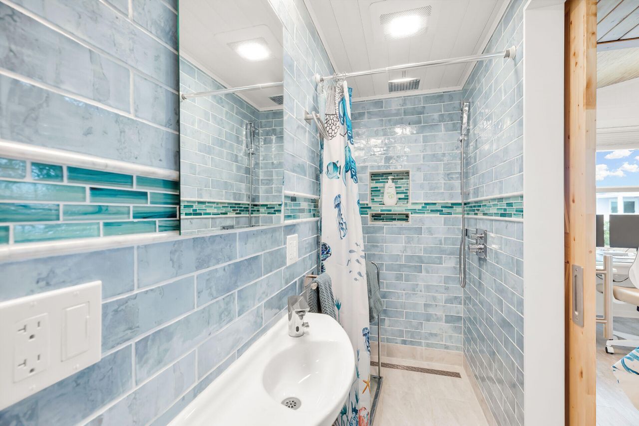 3633 Blue Lagoon Street, Big Pine Key, FL 33043 Photo