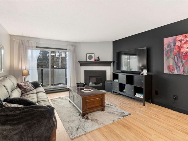 1241 Fairfield Rd , Unit 402, Victoria, BC V8V 3B3