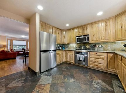 1721 Nadowa Street, South Lake Tahoe, CA 96150 Photo