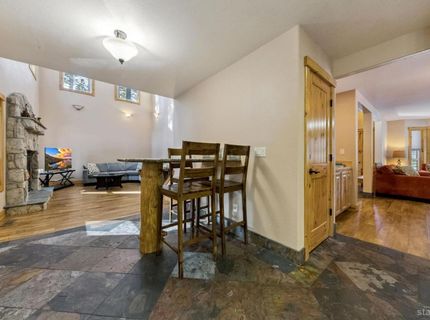 1721 Nadowa Street, South Lake Tahoe, CA 96150 Photo