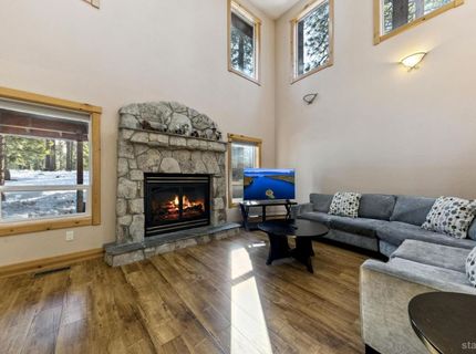 1721 Nadowa Street, South Lake Tahoe, CA 96150 Photo