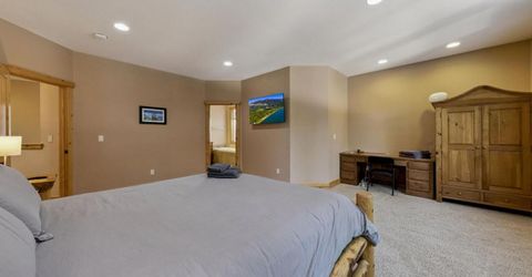 1721 Nadowa Street, South Lake Tahoe, CA 96150 Photo