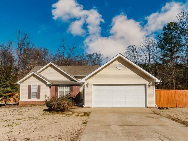 153 Blaze Dr, Florence, AL