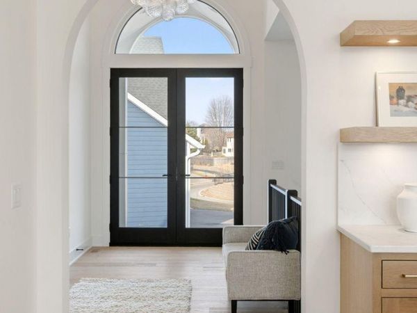 3749 Brookside Drive, Chaska, MN 55318