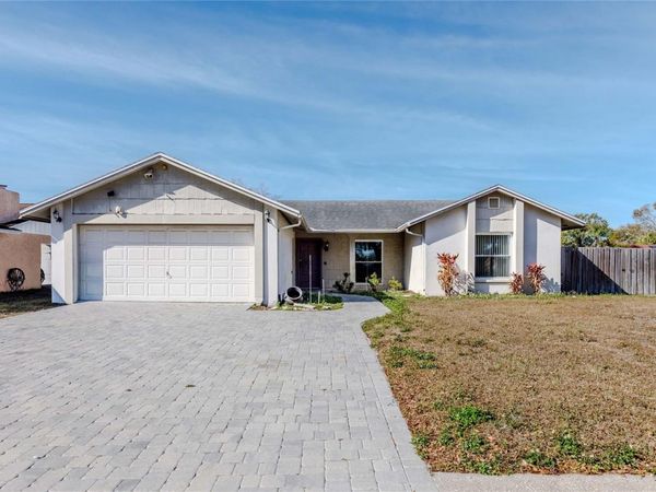 7416 CLEARVIEW DRIVE, TAMPA, FL 33634