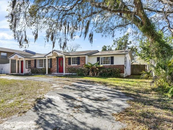 11404 N 52ND STREET, TAMPA, FL 33617