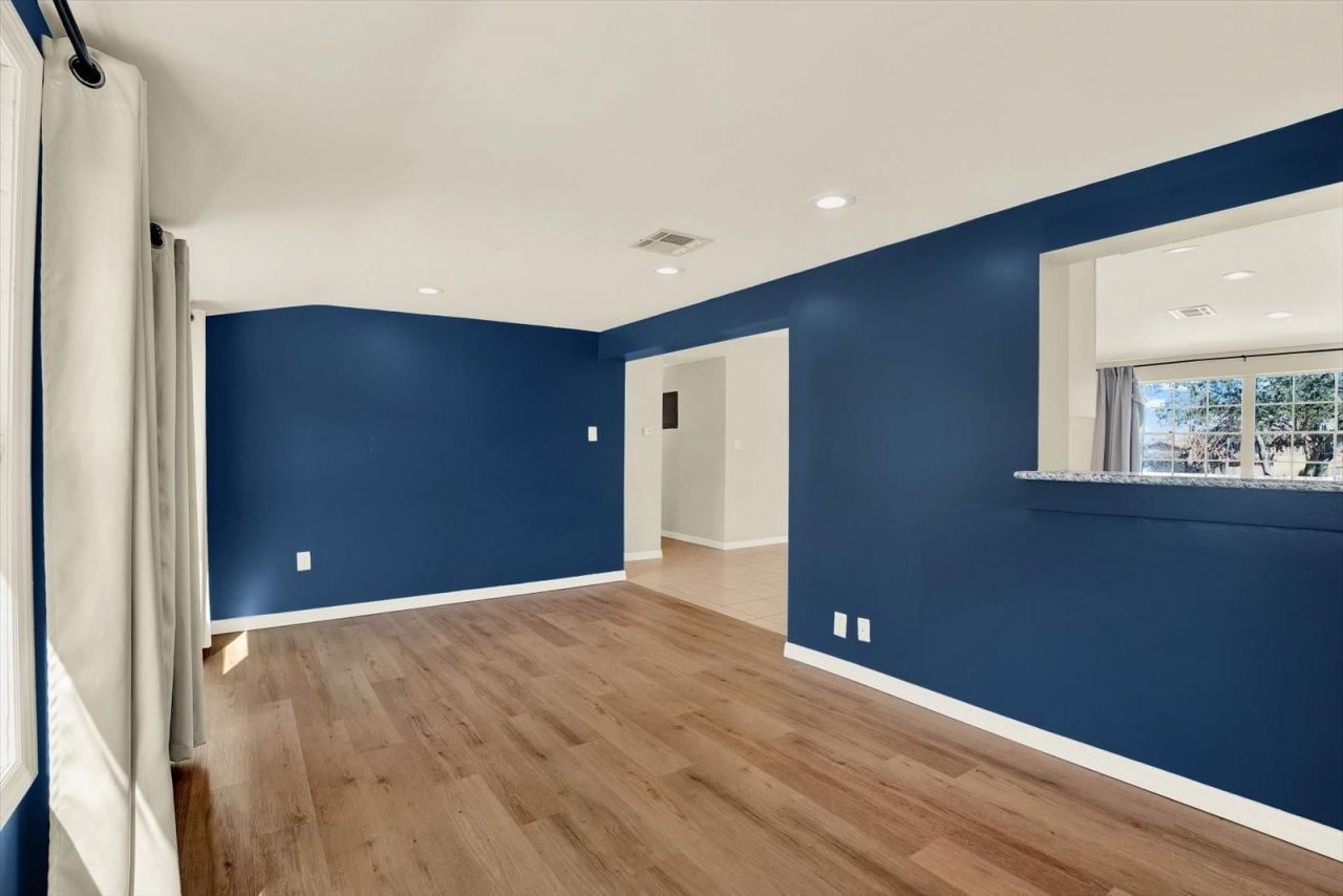 11404 N 52nd Street, Tampa, FL 33617 Photo