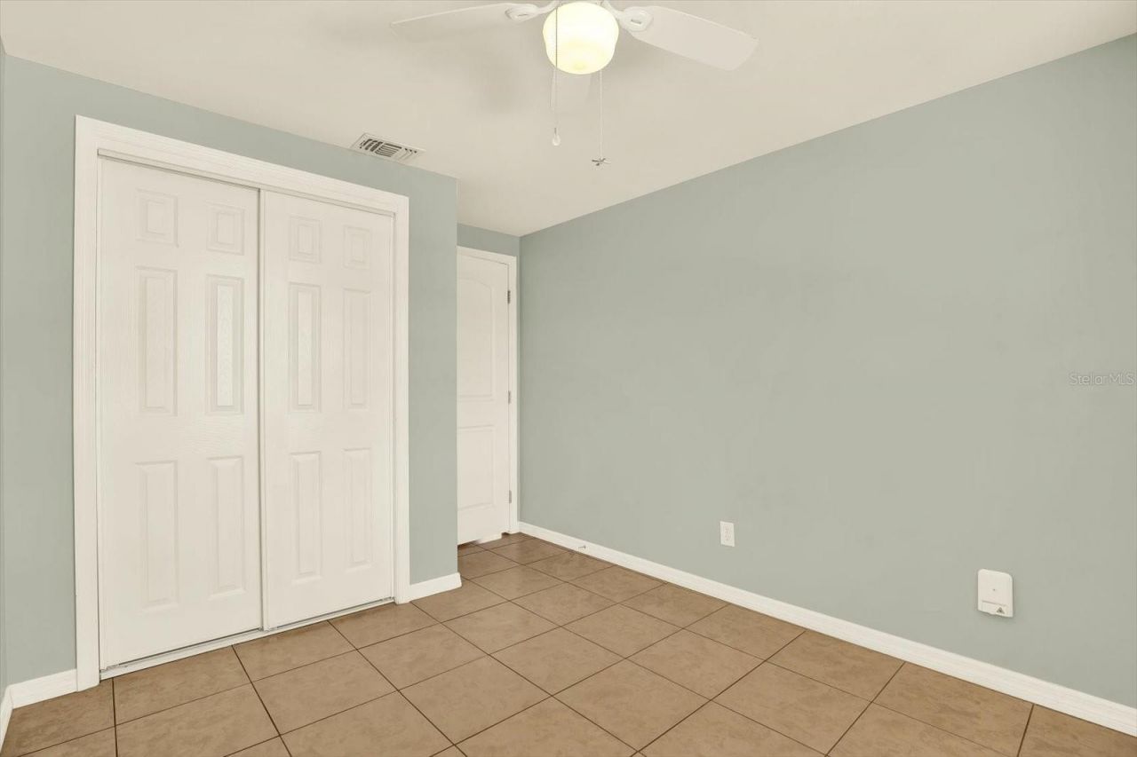 11404 N 52nd Street, Tampa, FL 33617 Photo