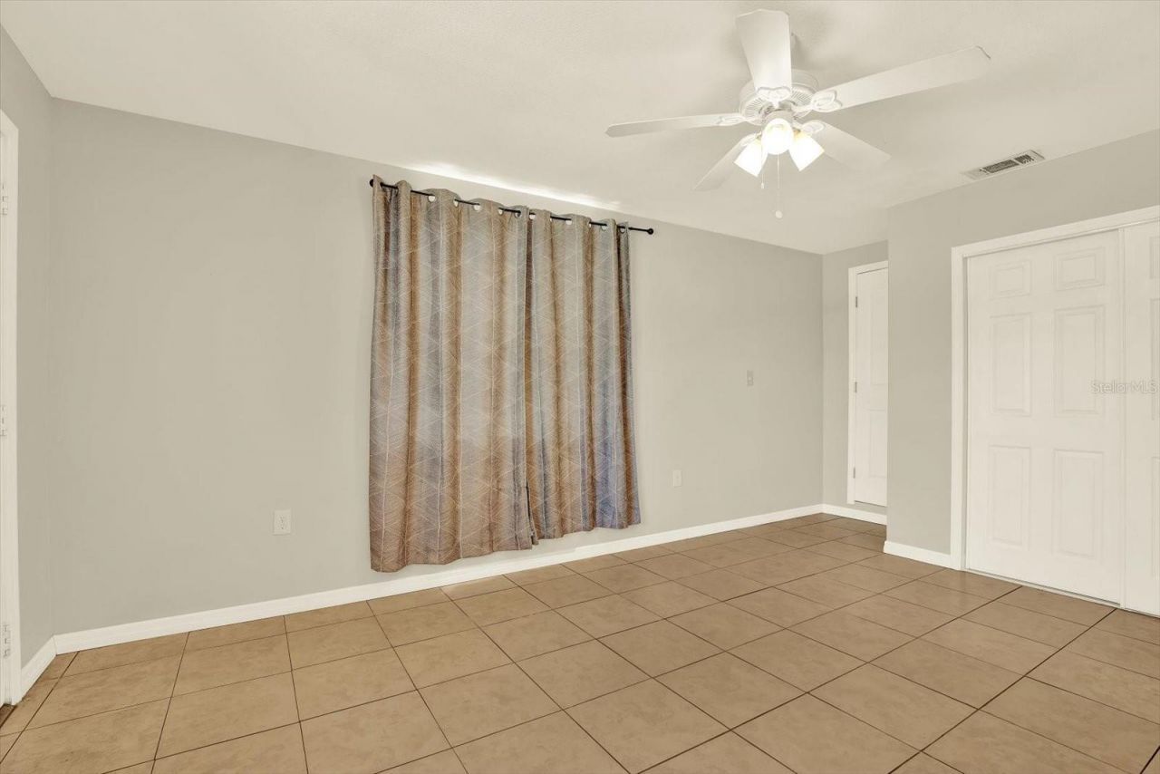 11404 N 52nd Street, Tampa, FL 33617 Photo