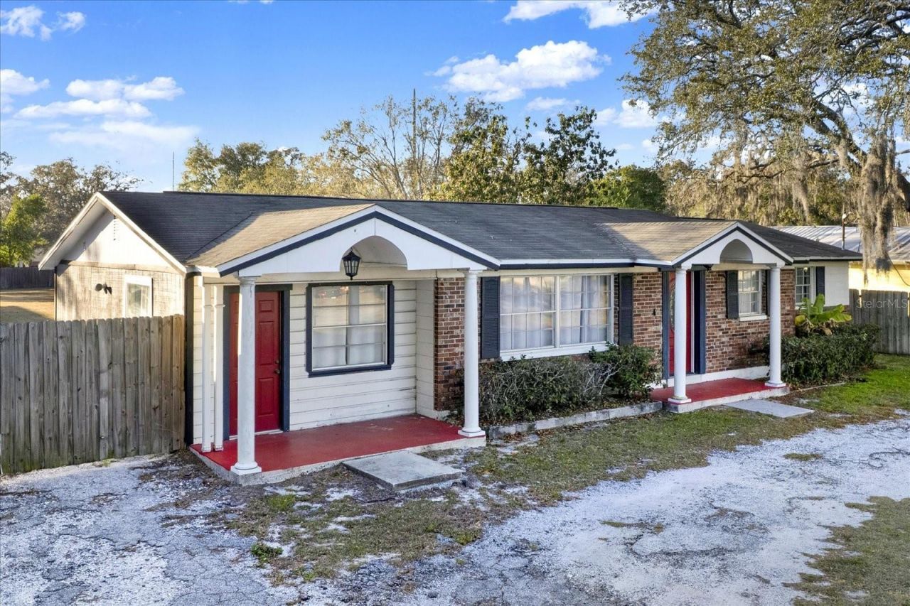 11404 N 52nd Street, Tampa, FL 33617 Photo