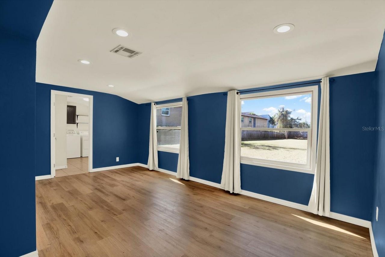 11404 N 52nd Street, Tampa, FL 33617 Photo