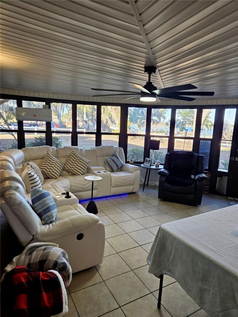 630 Lake Blue Drive, Lake Placid, FL 33852 Photo