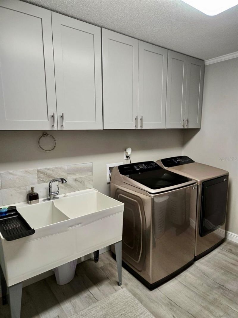 630 Lake Blue Drive, Lake Placid, FL 33852 Photo