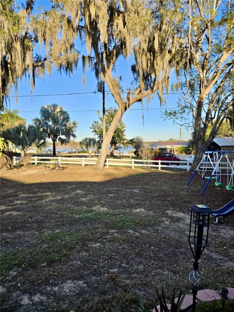 630 Lake Blue Drive, Lake Placid, FL 33852 Photo