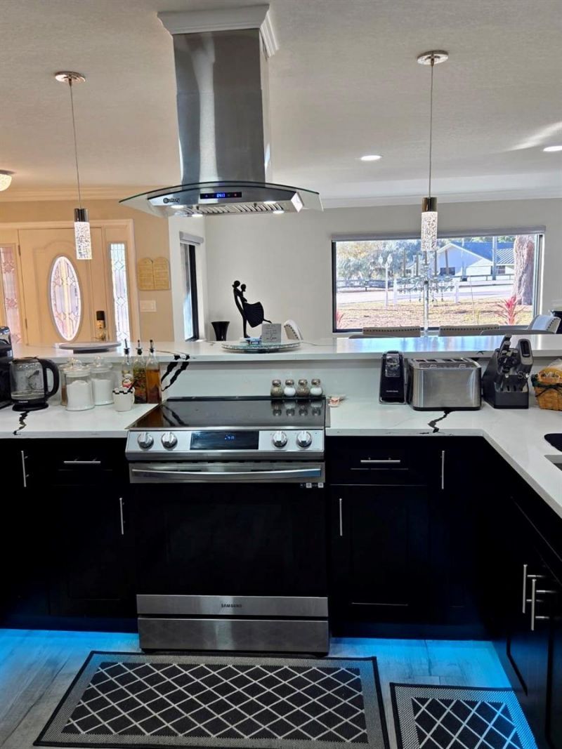 630 Lake Blue Drive, Lake Placid, FL 33852 Photo