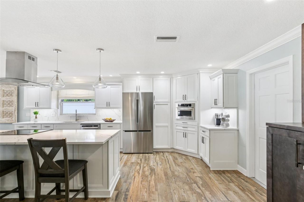 5036 Dover Street Ne, Saint Petersburg, FL 33703 Photo