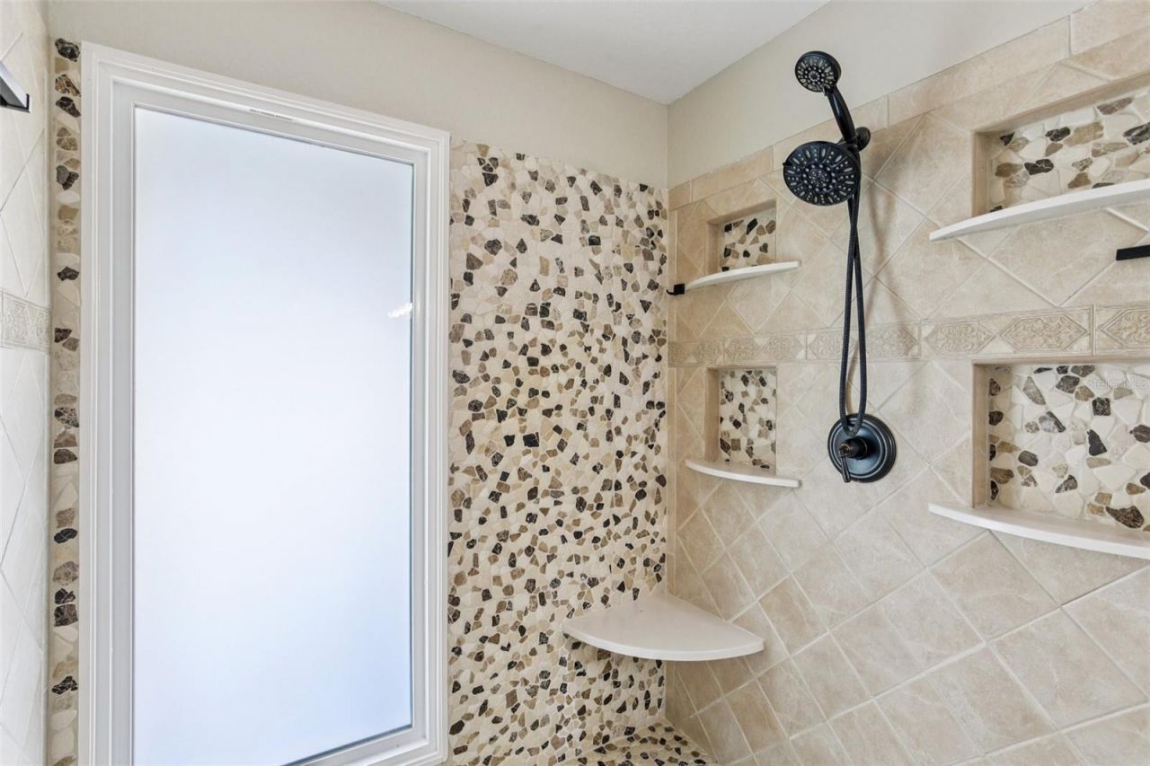 5036 Dover Street Ne, Saint Petersburg, FL 33703 Photo