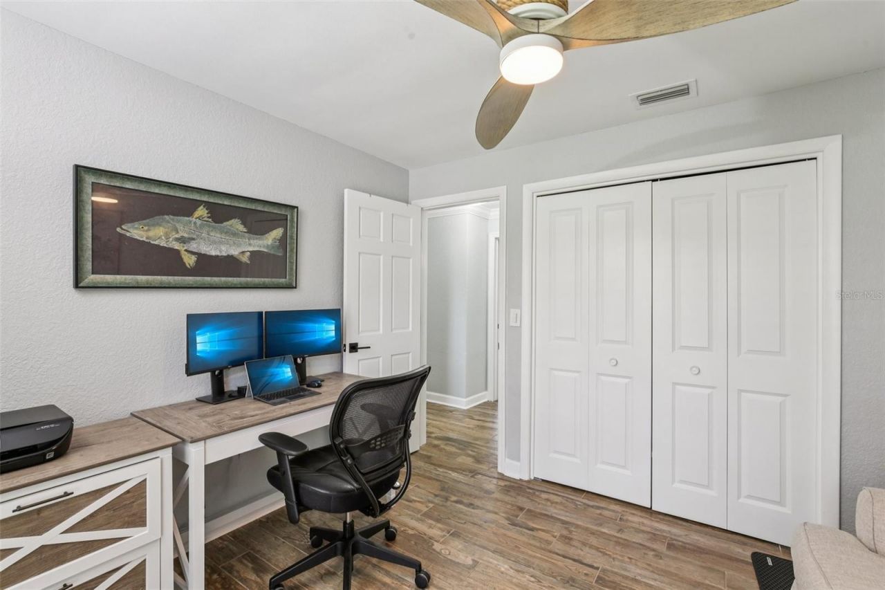 5036 Dover Street Ne, Saint Petersburg, FL 33703 Photo