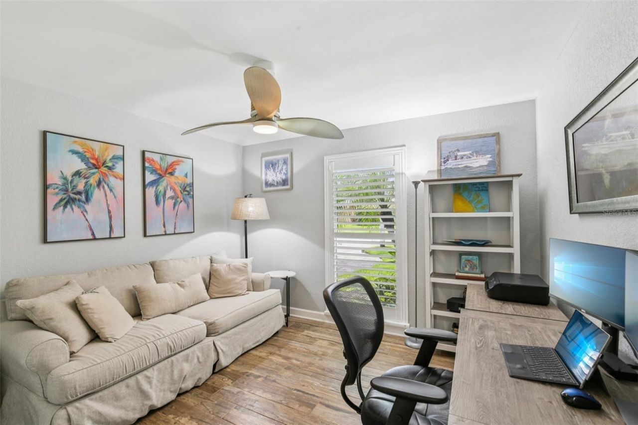 5036 Dover Street Ne, Saint Petersburg, FL 33703 Photo