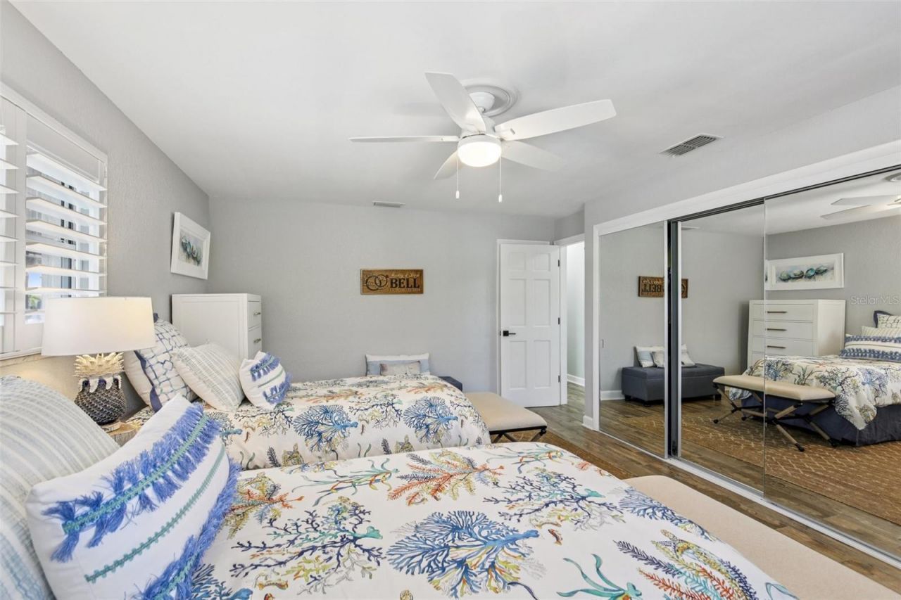 5036 Dover Street Ne, Saint Petersburg, FL 33703 Photo