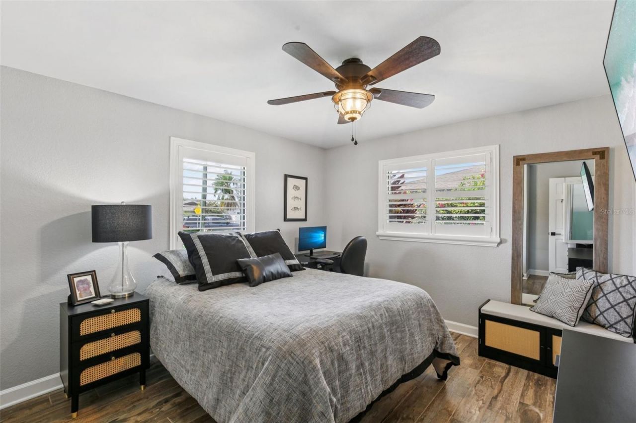 5036 Dover Street Ne, Saint Petersburg, FL 33703 Photo