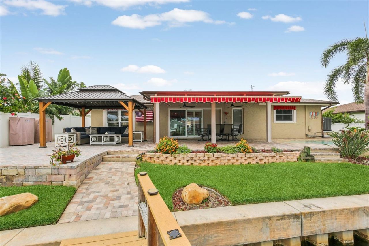 5036 Dover Street Ne, Saint Petersburg, FL 33703 Photo