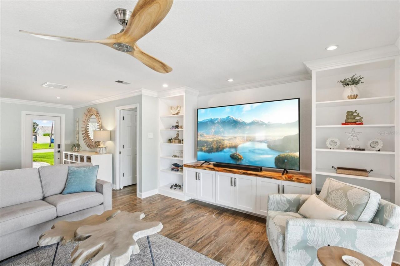 5036 Dover Street Ne, Saint Petersburg, FL 33703 Photo