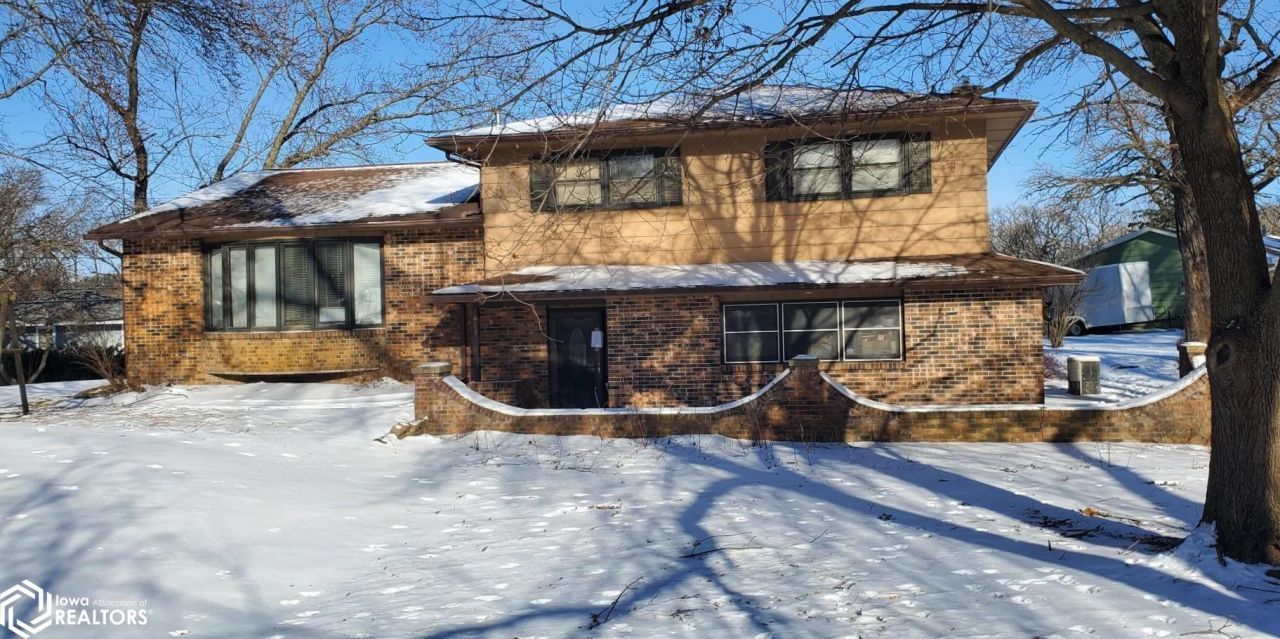 1803 N Federal Street, Hampton, IA 50441 Main Photo