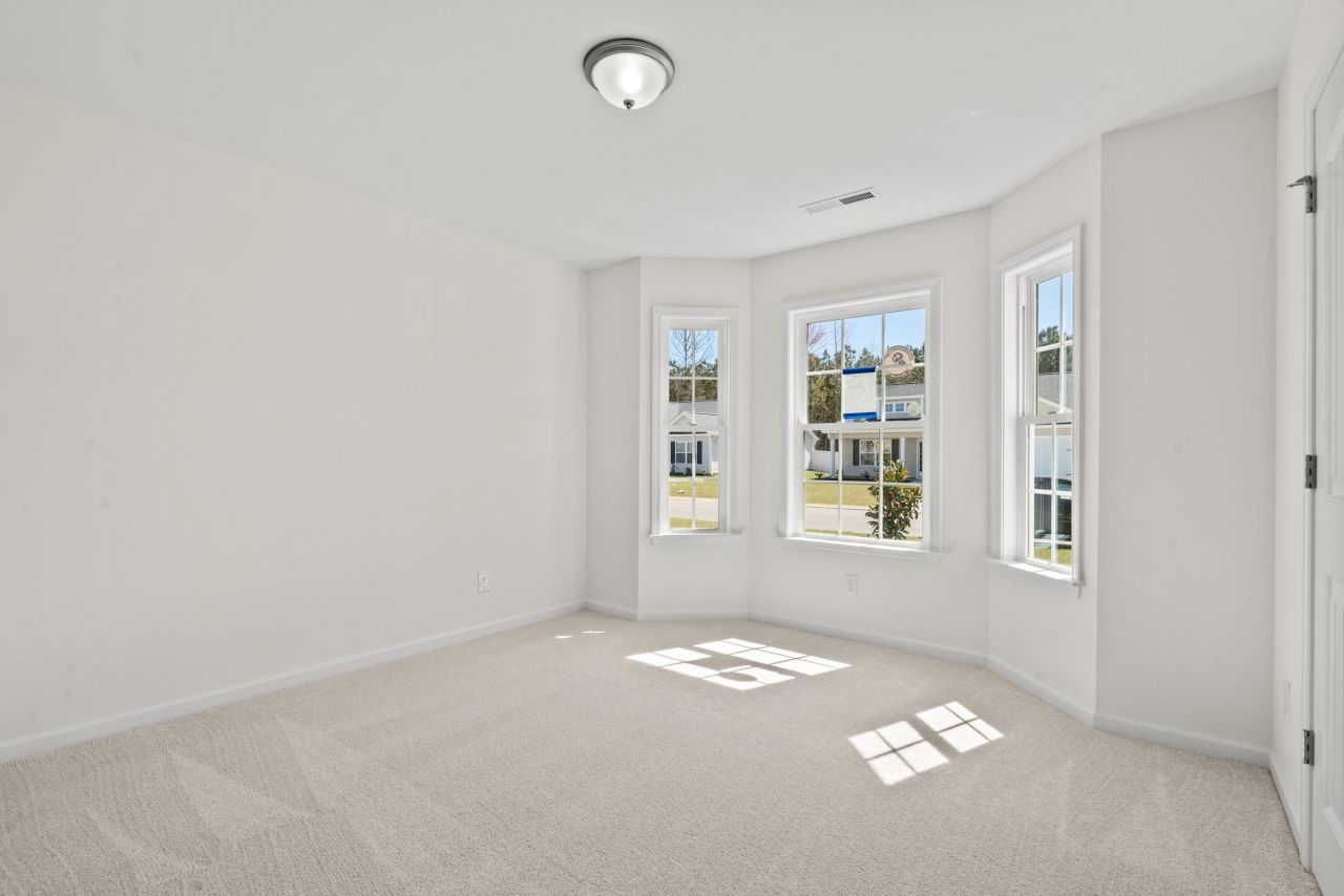 181 Gray Owl Dr. Photo 10