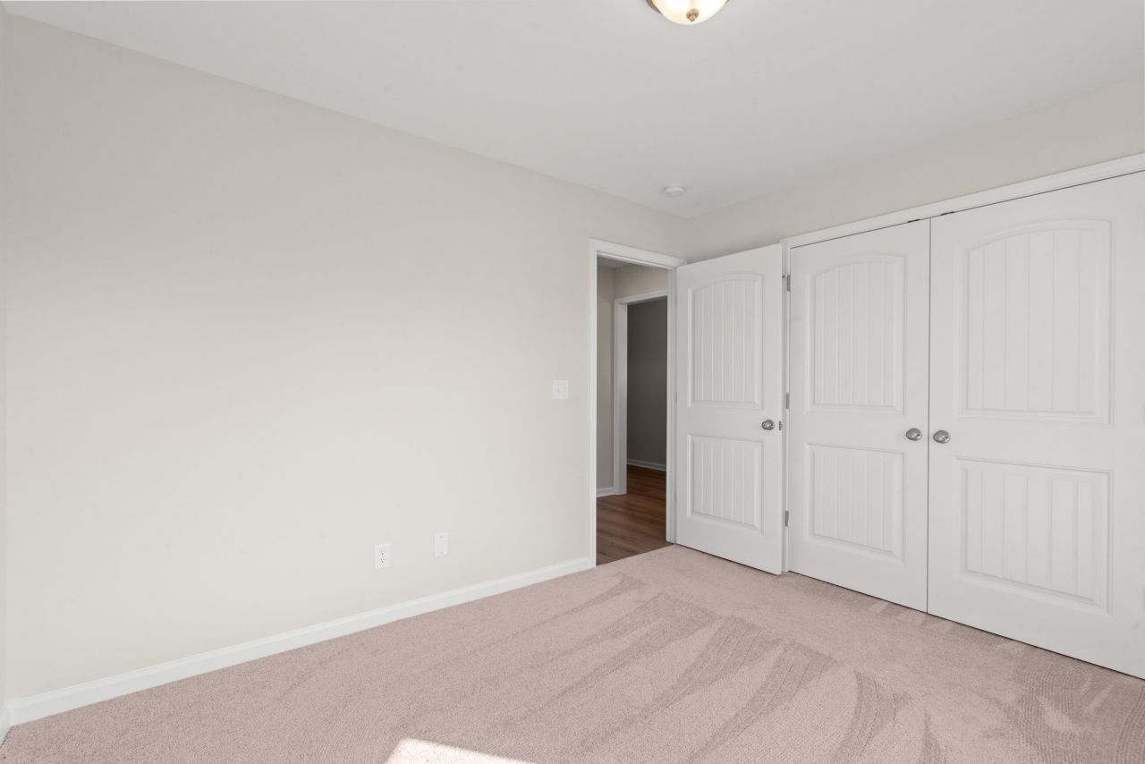 181 Gray Owl Dr. Photo 13