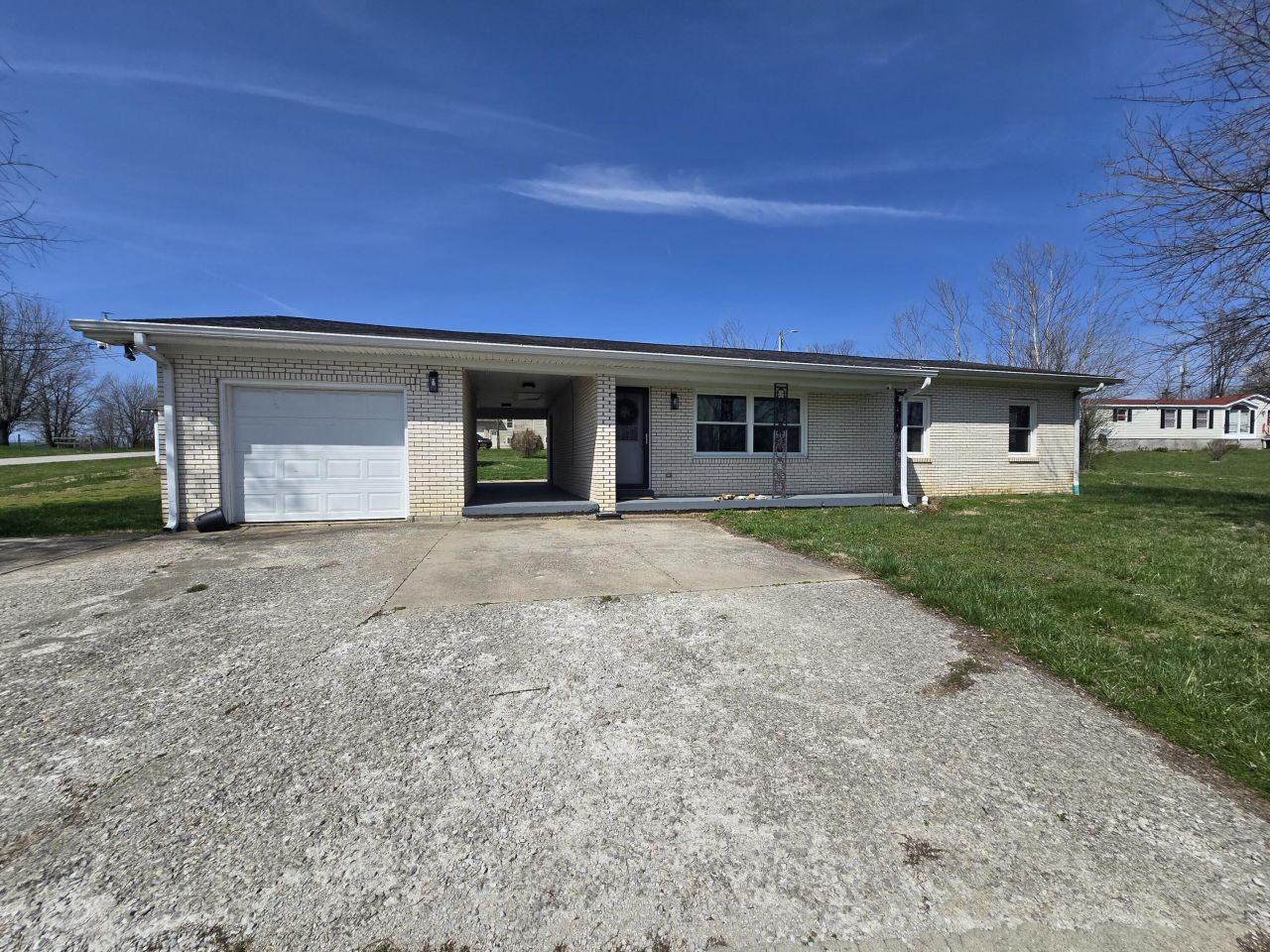 449 Keene Troy Pike, Versailles, KY 40383 Main Photo