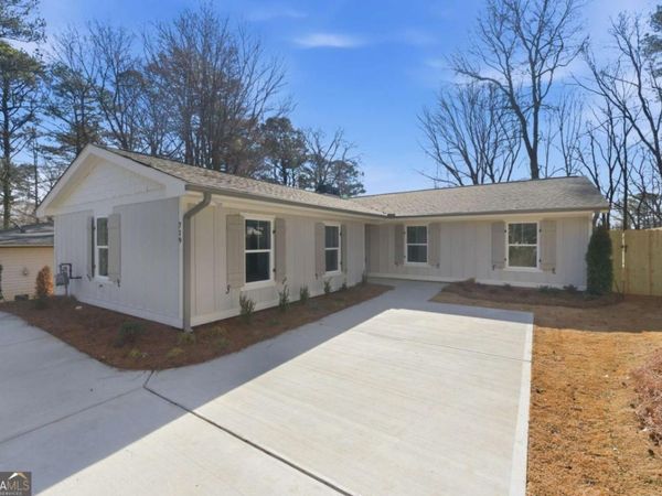 719 Helen Street NW, Marietta, GA 30064